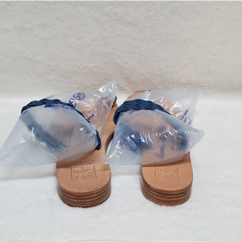𝅺100% Capri Blue Italian Leather Stacked Heel Crystal Heart Thong Sandals 6.5 - Picture 9 of 14